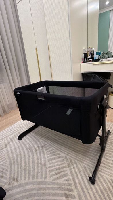 Продам манеж кровать Joie Roomie Glide