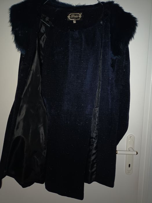 Костюм,луксозен,българска марка,с ламе, тип палто с прав панталон