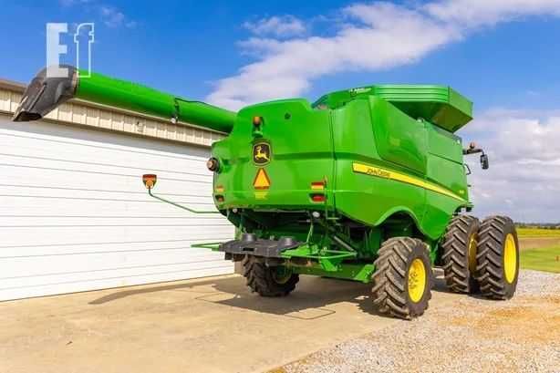 Комбайн John Deere S670