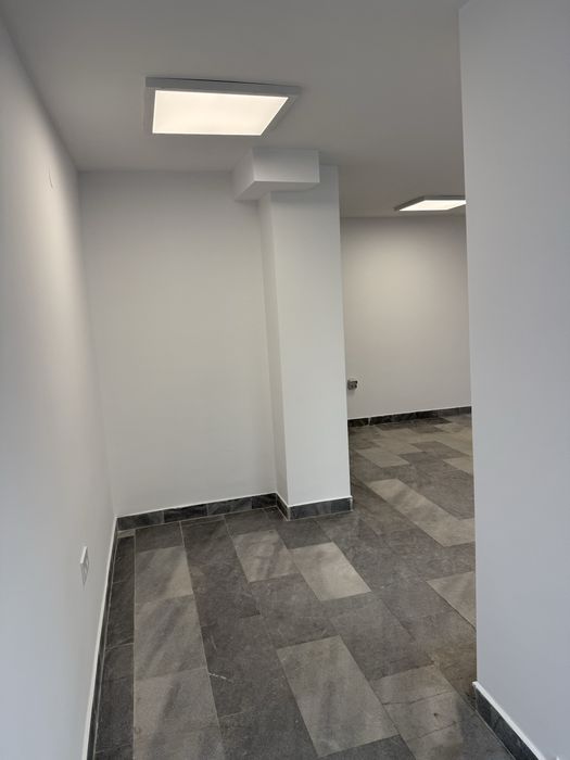 Дава се под наем Магазин в Велико Търново, Колю Фичето - 45 кв.м за 178.5 € - Снимка #2