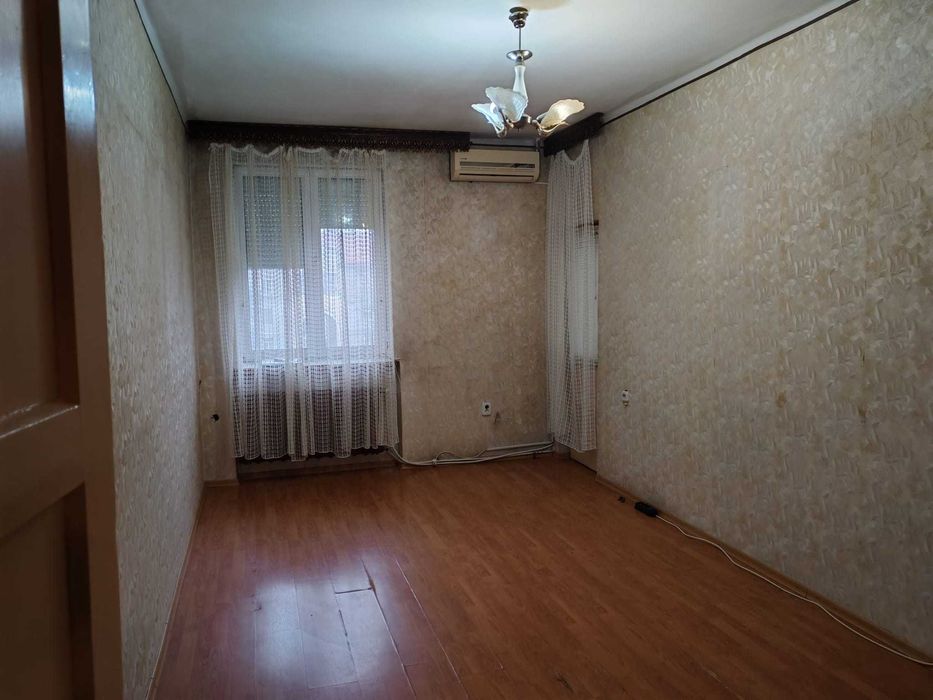 Apartament 3 camere-cvartal Onesti