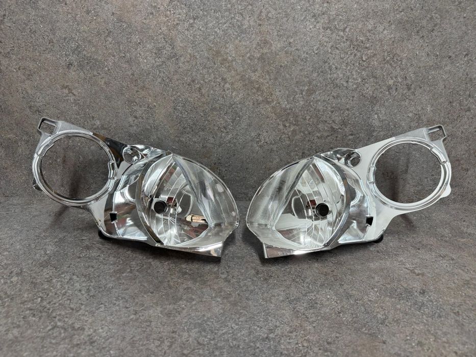 Запчасть на фару camry