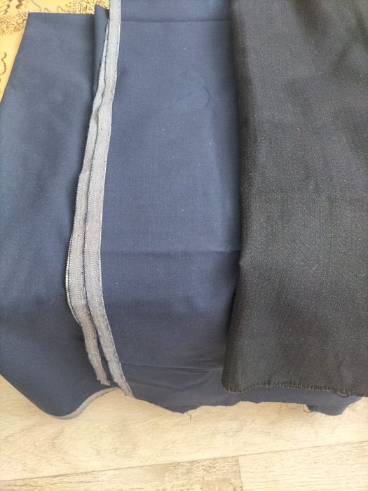 Продам остатки ткани чёрный и синий цвет