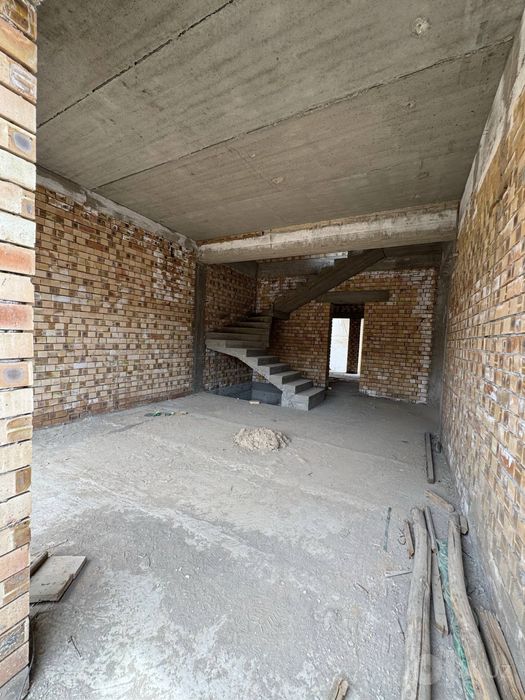 Продается дом,313 школа,юнусабадский район,360м2