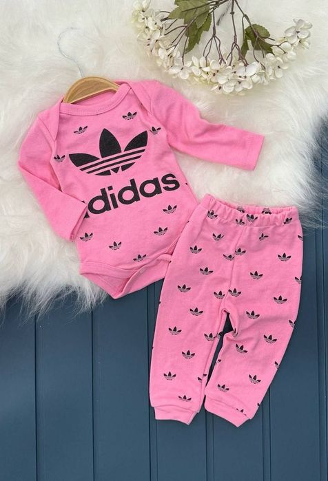 Set bebeluși diferite modele