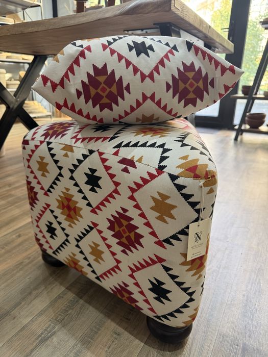 Пуфы дизайнерские