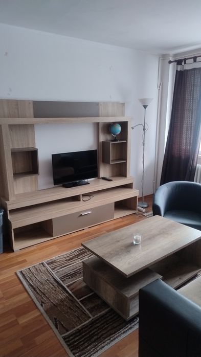 De închiriat apartament 3 camere Cornișa