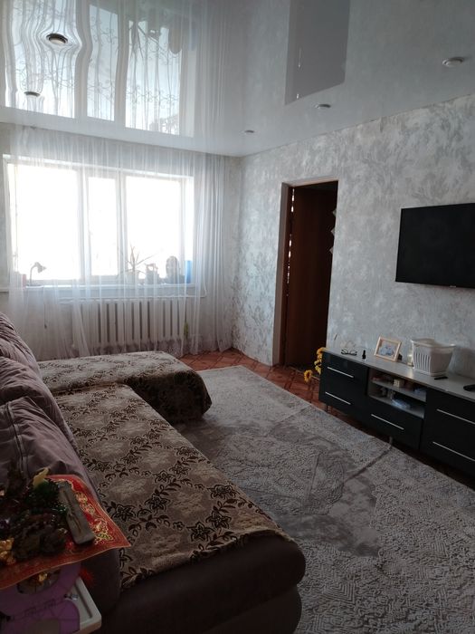 Продам квартиру на 343 квартаое