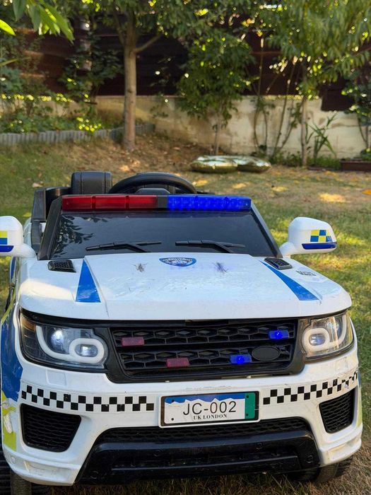 masinuta electrica politie