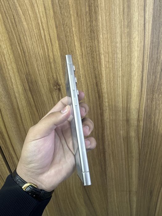 Samsung S24 Ultra natural 12/256gb