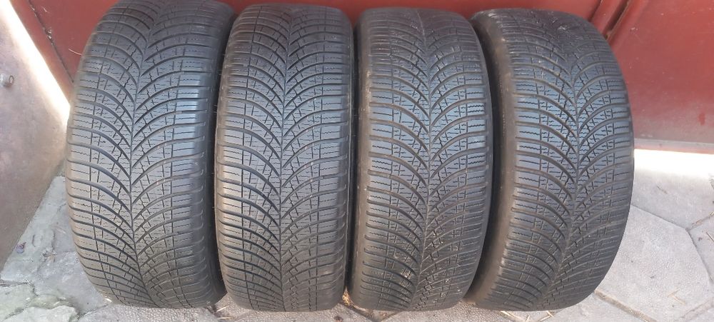 205 45 17 Goodyear Всесезонни Гуми