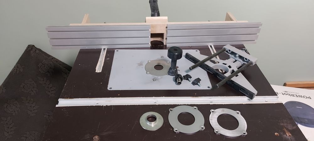 Фрезерный стол с фрезером