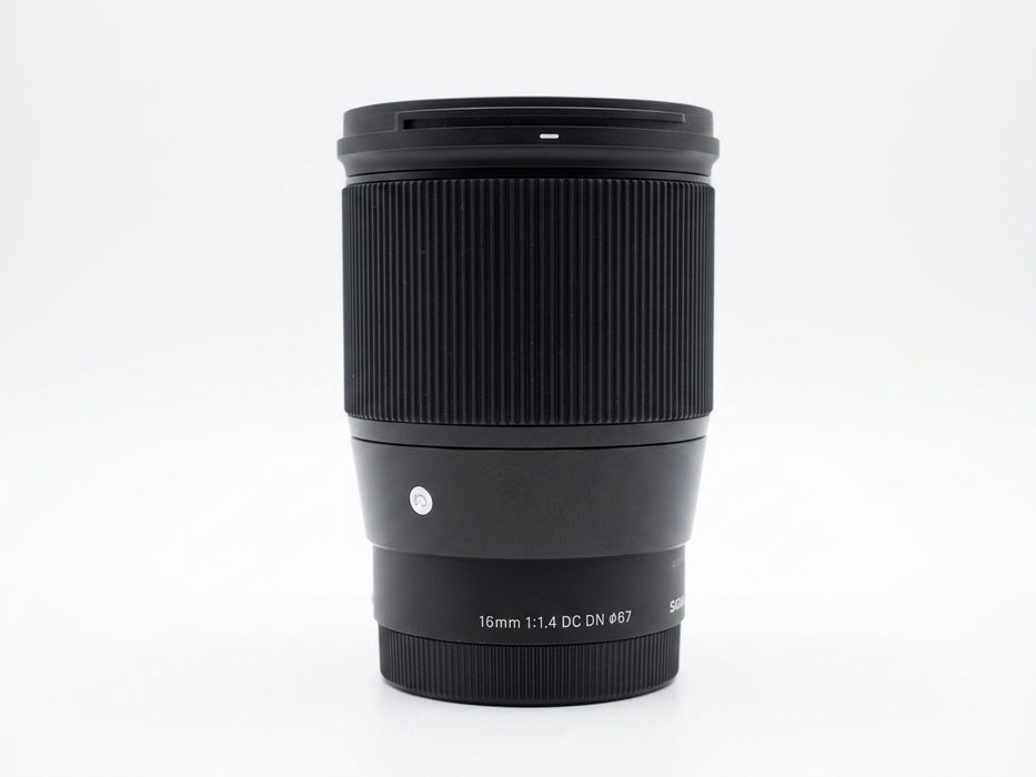 Pachet Foto Video Sony A6600 + Obiectiv Tamron 17-70mm f/2.8 + Sigma 16mm f/1.4 + Accesorii