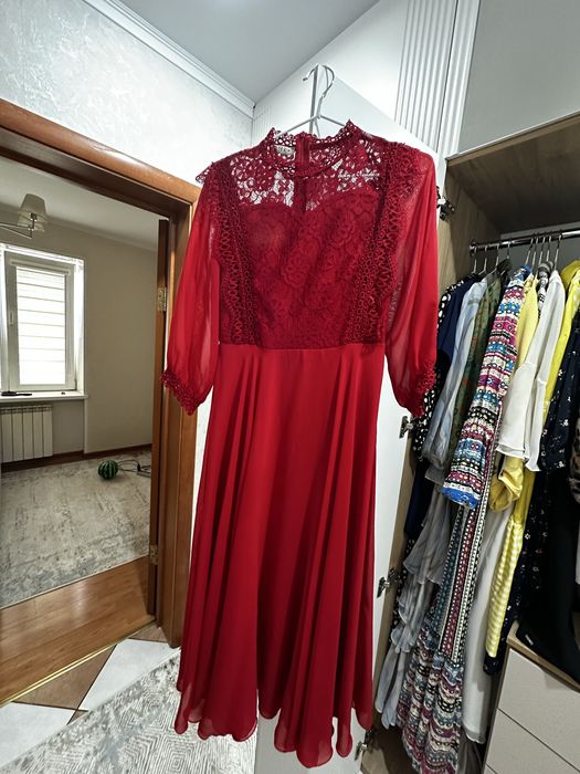 Вечерние платья.