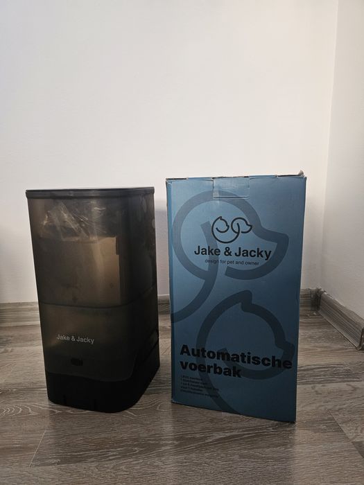 Hranitor automat smart