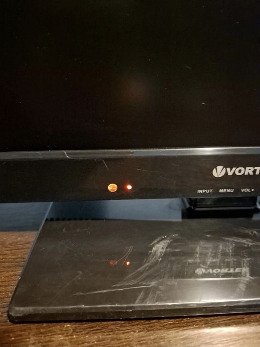 TV LED Vortex 19" (48 cm) – Defect / Pentru piese