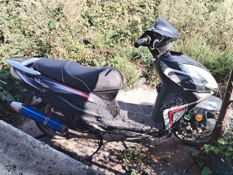 Скутер 150 кубов