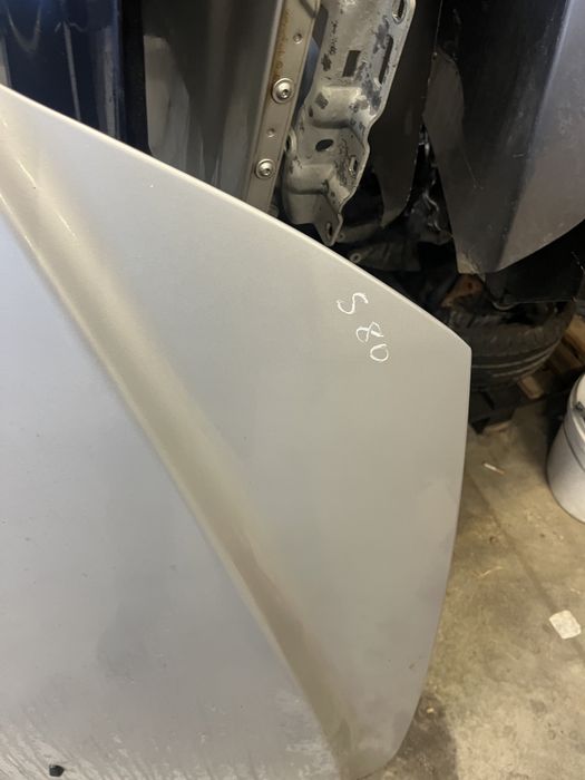 Капак Volvo S80 2005г