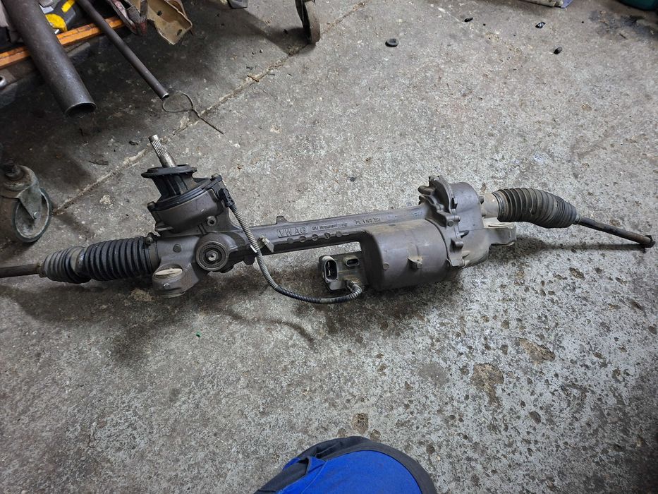 Кормилна електрическа рейка