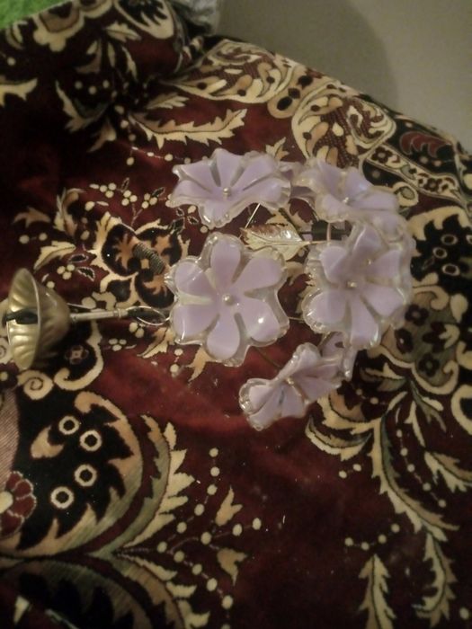 Продам люстру...