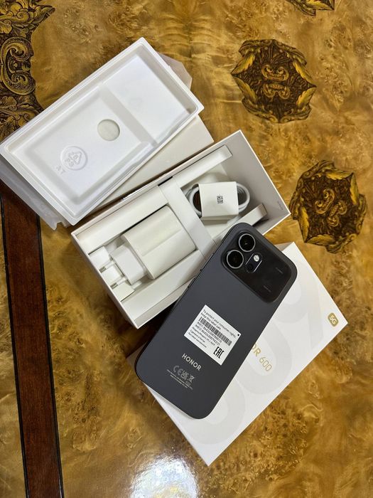 Honor 600 5G 8/256 новый