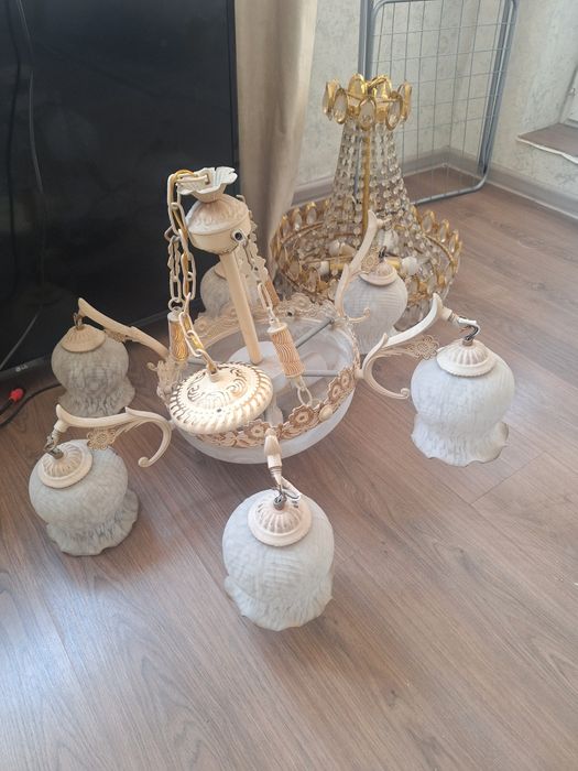 Люстры рабочие б/у