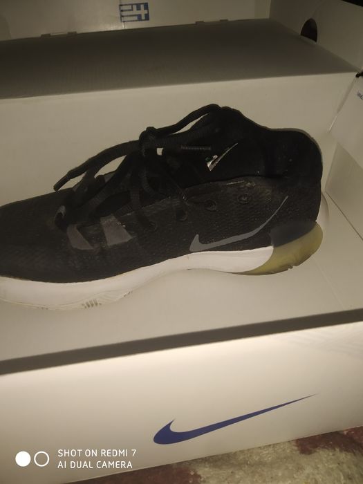 Продавам маратонки