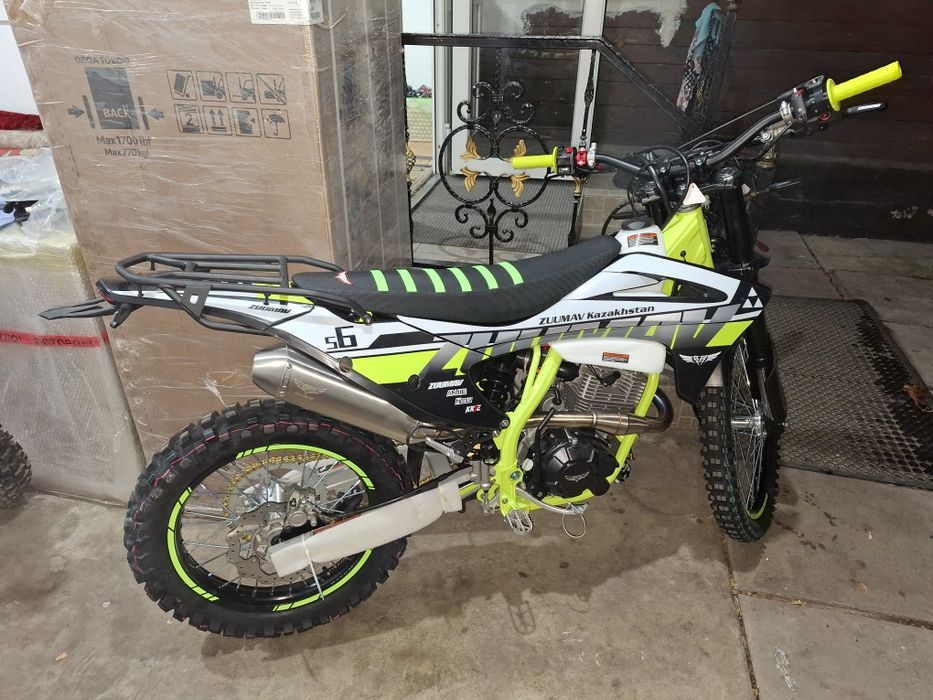 Продам zuumav s6