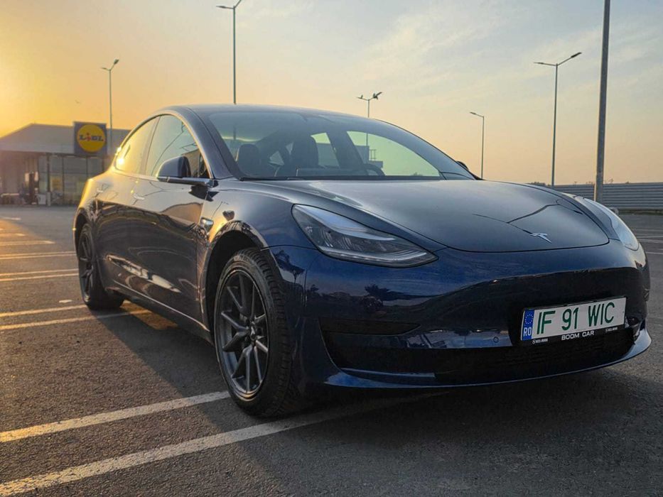 Flota Bolt / Uber oferim Tesla M3 si VW id4,  chirie / ramanere