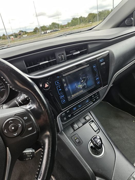 Toyota Auris Touring Sports 1.8 Hybrid Active