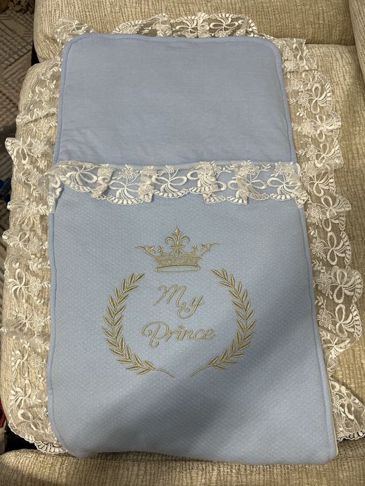 Продам комплект на выписку для мальчика