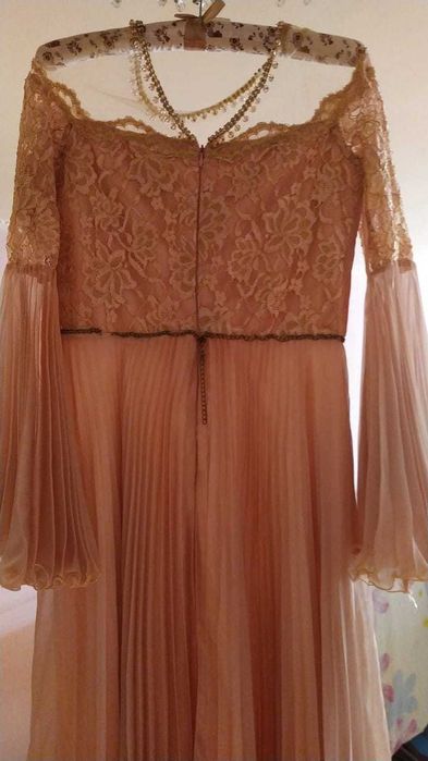 платье вечернее 44-46 р  в пол