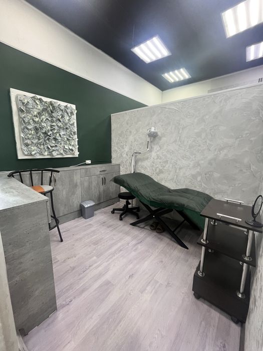 Сдам в аренду место в салоне красоты