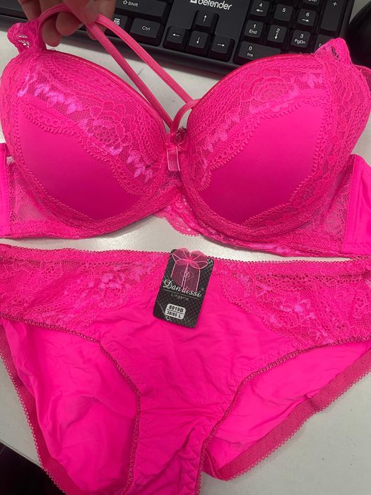 Нежные белые остатки