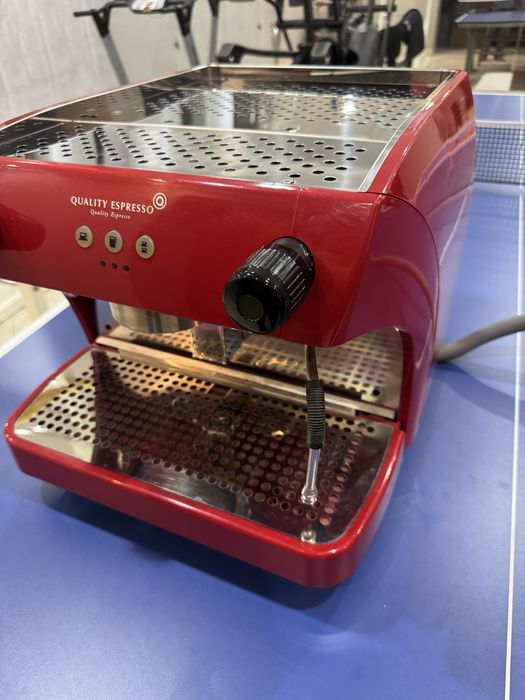 Продается красный Ferrari - Проф. Эспрессо машинка, кофе машина, coffe