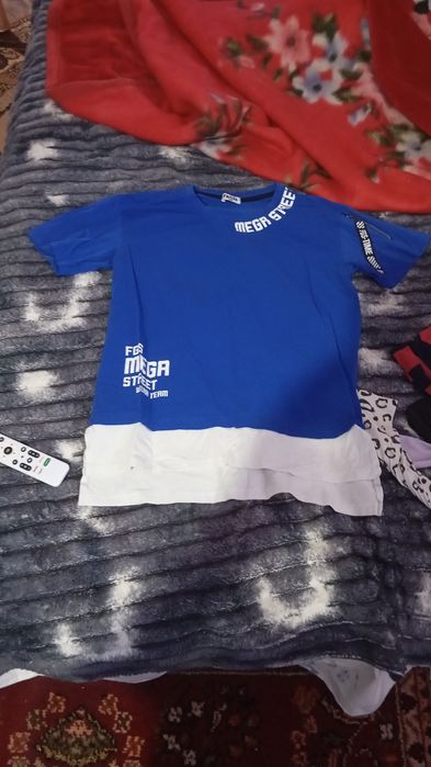 Футболки  разные