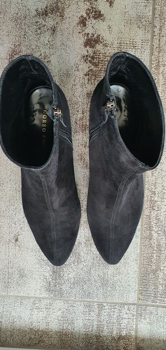 Botine din piele întoarsă