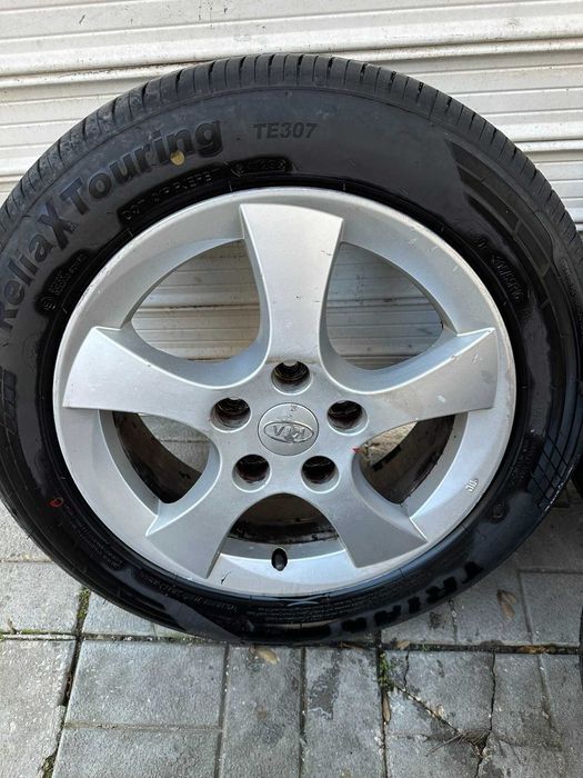 Оригинални джанти с НОВИ летни гуми за Kia Ceed 16 цола