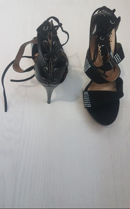 Сандали на ток естествена кожа