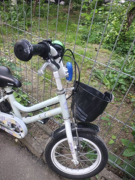 Bicicleta copii MaKani Pale cu roti ajutatoare si cos
