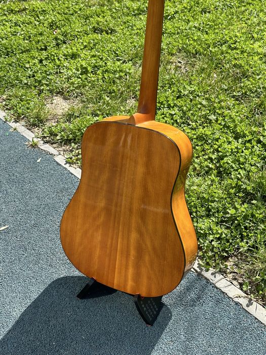 Yamaha f600 акустическая гитара