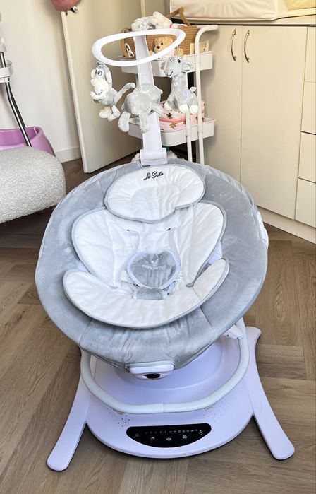 Електрическа бебешка люлка Cangaroo La Scala