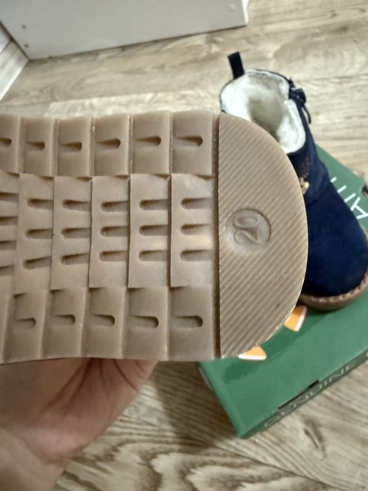 Продам угги. Р 20. Новые