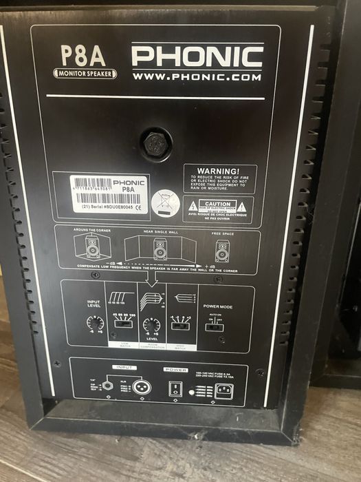 Vand boxe 2 bucati phonic p8A