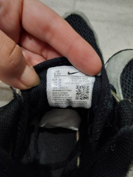 Nike маратонки 38 номер