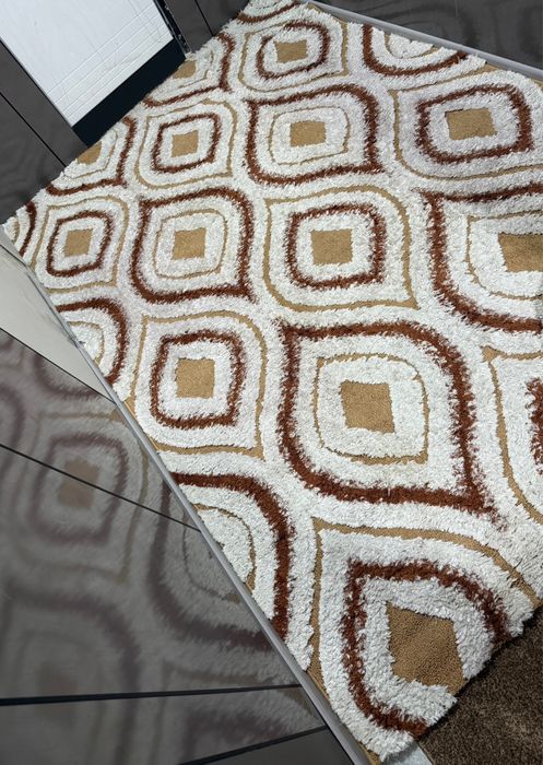 Срочно гилам сотилади