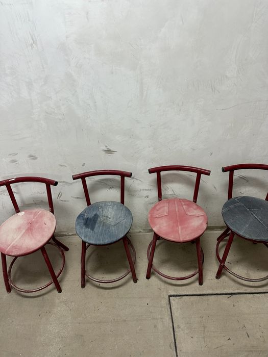 Ниски метални столове 4бр.