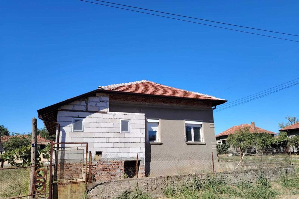 Къща в близост до Дунав и Искър област Плевен.