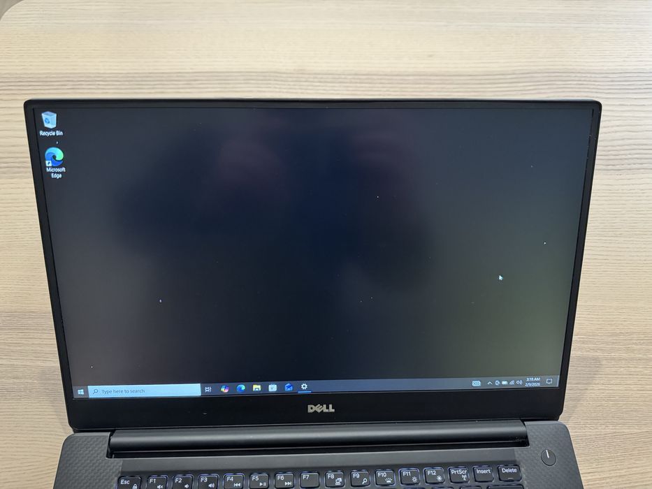 Dell XPS 15 9560 | i7 HQ | 16GB RAM | GTX 1050 | 512GB SSD