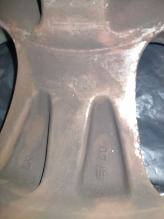 3+1 лети джанти 15 Brock/RC Design и една желязна фолксваген